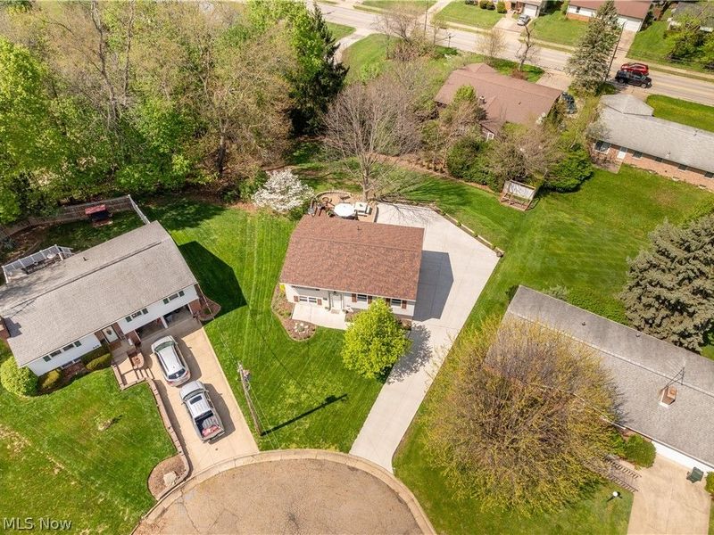 821 36th Street NW, Canton, OH 44709 Photo 2