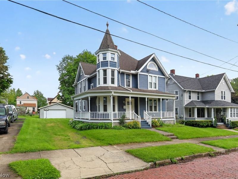 19 S Butler Avenue, Niles, OH 44446 Photo 1