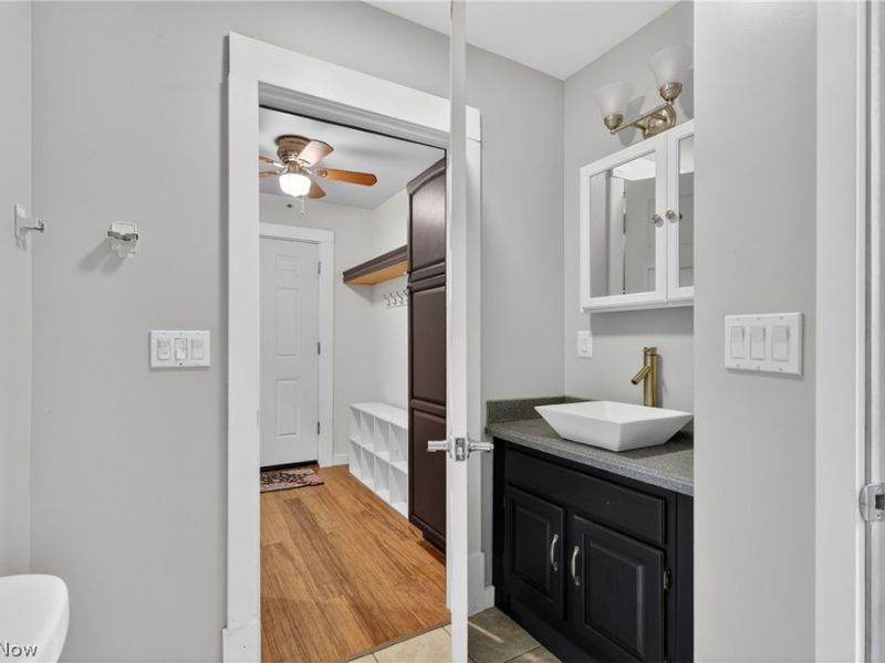19 S Butler Avenue, Niles, OH 44446 Photo 9