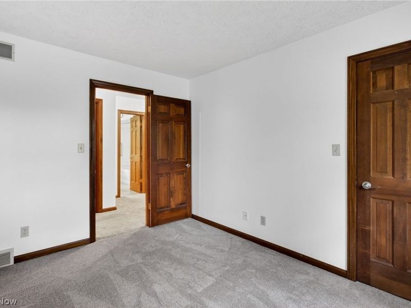 1097 Center Street E, Warren, OH 44481 Photo 27
