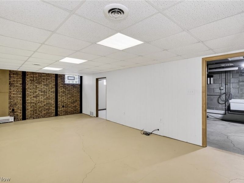 1097 Center Street E, Warren, OH 44481 Photo 33