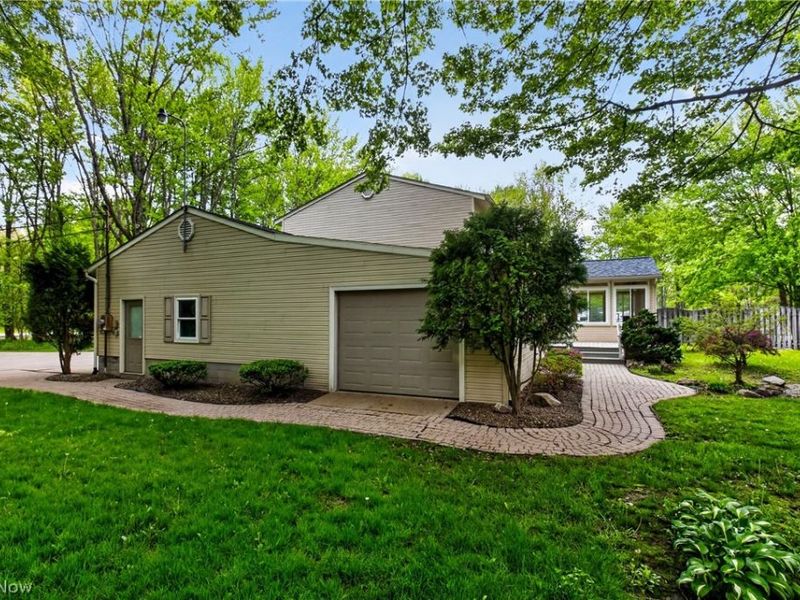 1097 Center Street E, Warren, OH 44481 Photo 6