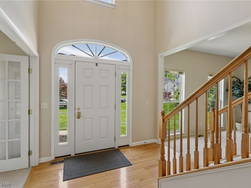 16264 Selby Circle, Strongsville, OH 44136 Photo 3