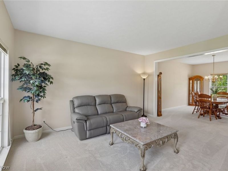 16264 Selby Circle, Strongsville, OH 44136 Photo 8