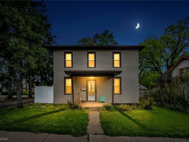 22 Main Street S, Navarre, OH 44662 Photo 2