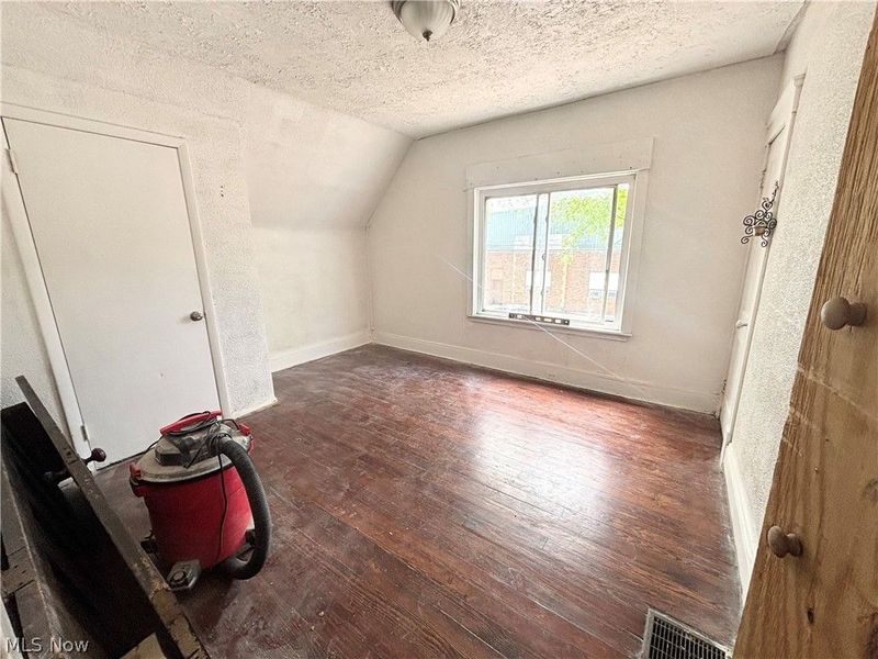 2175 W 106th Street, Cleveland, OH 44102 Photo 33