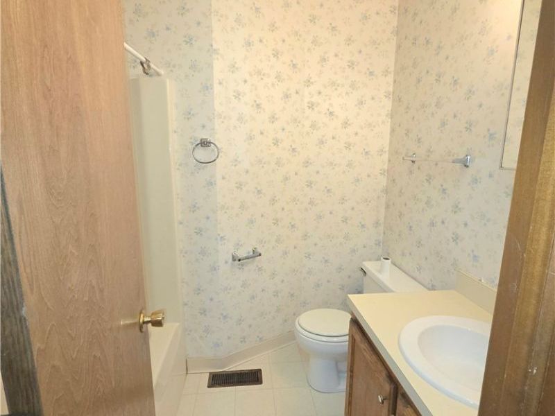 515 Bolivar, Medina, OH 44256 Photo 18