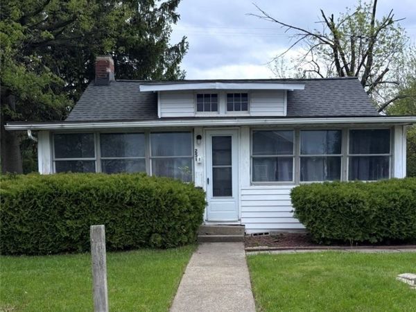251 E 238th Street , Euclid, OH 44123