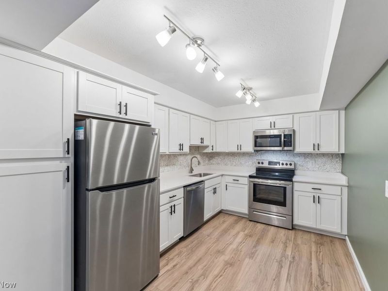 2159 Wooster Road, Unit 34, Rocky River, OH 44116 Photo 11