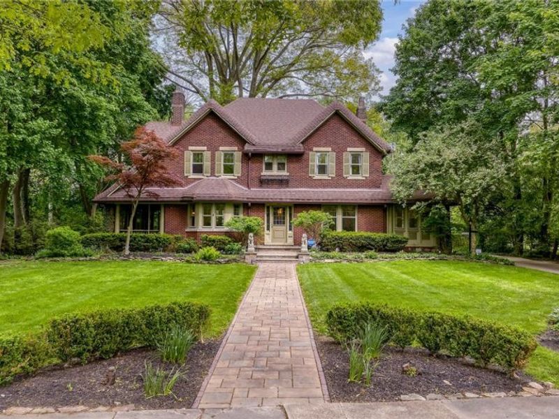 2665 Endicott Road, Shaker Heights, OH 44120 Photo 2