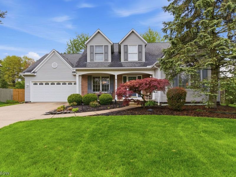 9981 Woodhurst Drive, Strongsville, OH 44149 Photo 1