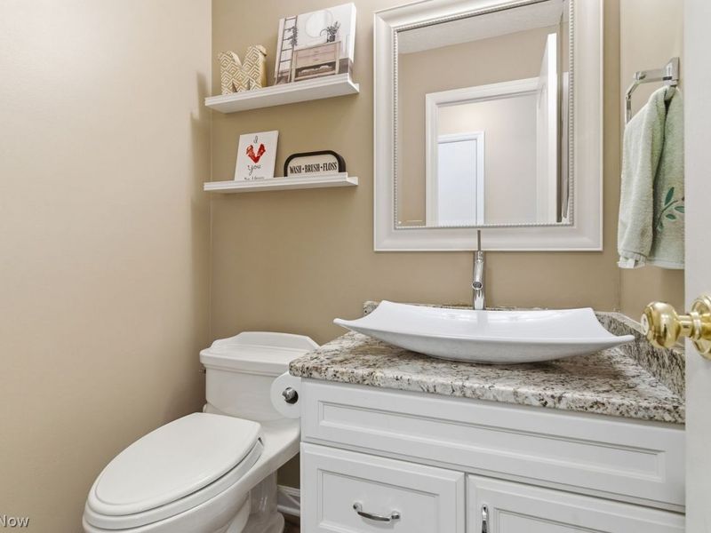 9981 Woodhurst Drive, Strongsville, OH 44149 Photo 16