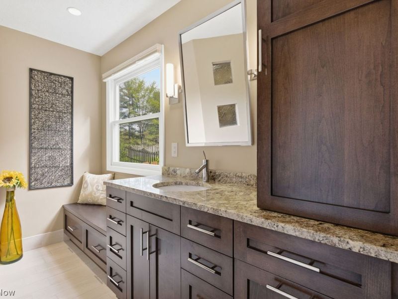 9981 Woodhurst Drive, Strongsville, OH 44149 Photo 22