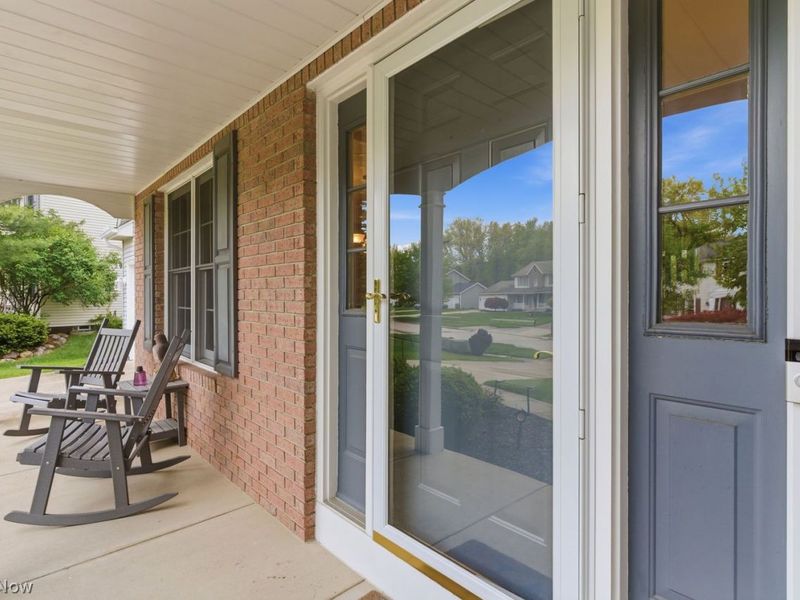 9981 Woodhurst Drive, Strongsville, OH 44149 Photo 4