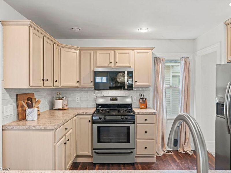 16600 Chatfield Avenue, Cleveland, OH 44111 Photo 20
