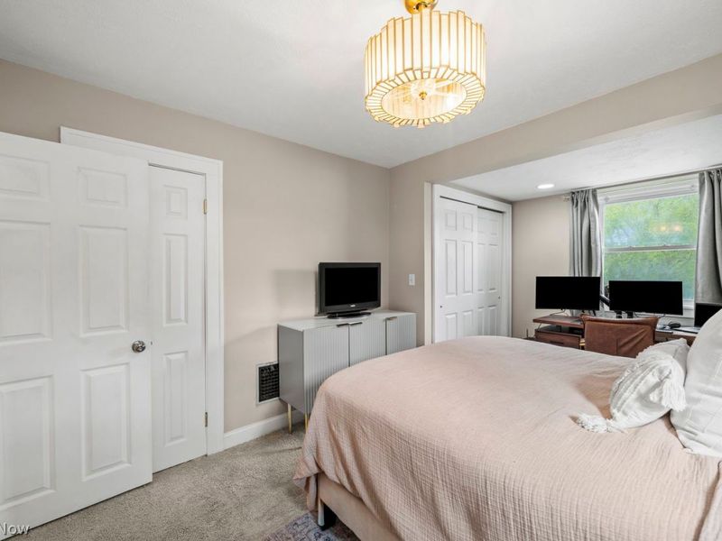 16600 Chatfield Avenue, Cleveland, OH 44111 Photo 30