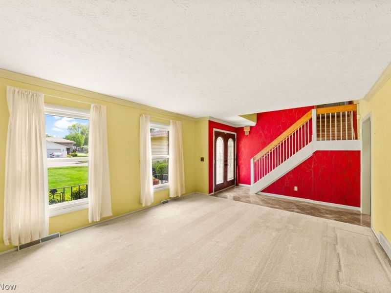 126 Wilshire Court, Elyria, OH 44035 Photo 5