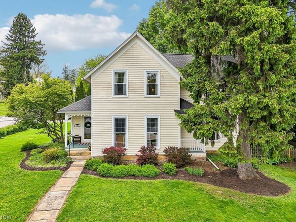 8942 Elm Street , Brecksville, OH 44141