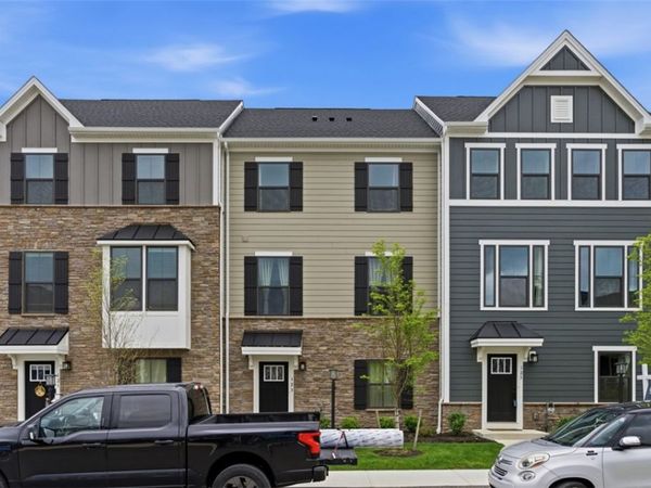 123 Mossy Oak Dr , Coraopolis, PA 15108