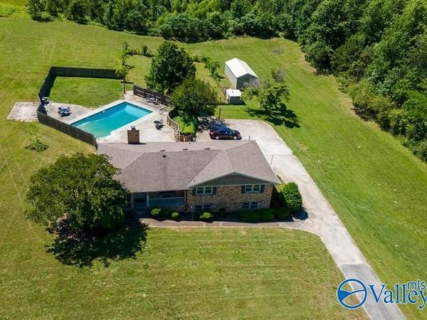 14646 New Cut Road, Athens, AL 35611