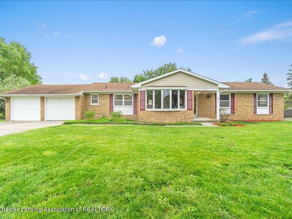 7970 Vista Avenue, Grand Ledge, MI 48837