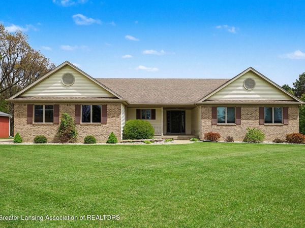 7700 N Dewitt Road, St. Johns, MI 48879