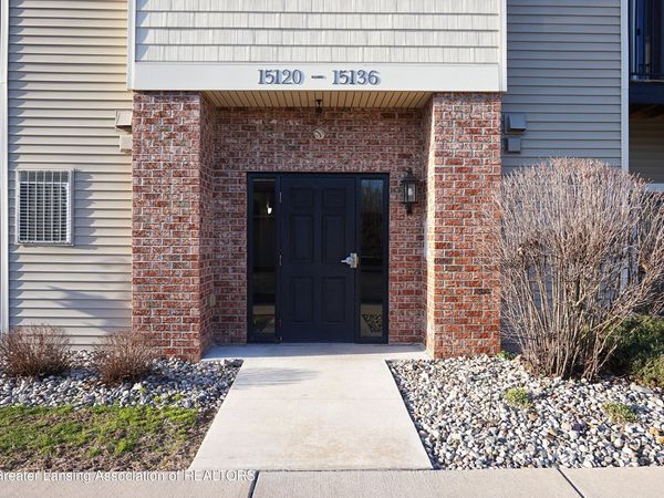 15136 Via Carmella Drive, DeWitt, MI 48820
