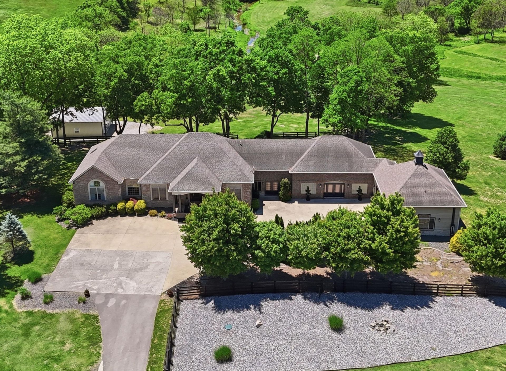 621 S Cleveland Road, Lexington, KY 40515