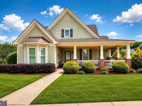 125 Hawthorn Way, Hoschton, GA 30548
