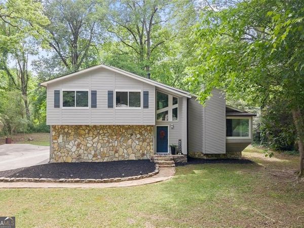 189 Castlebar Court, Mableton, GA 30126