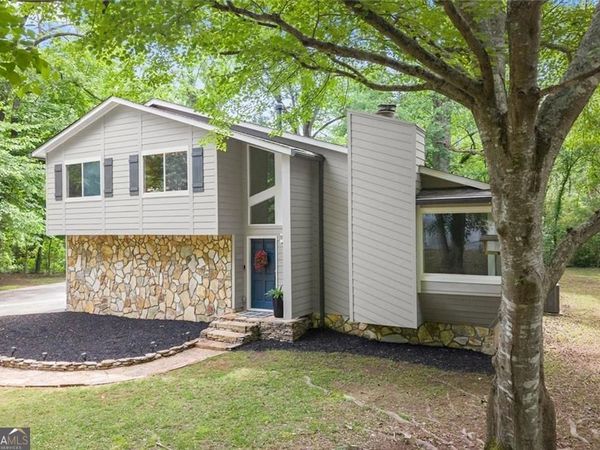 189 Castlebar Court, Mableton, GA 30126