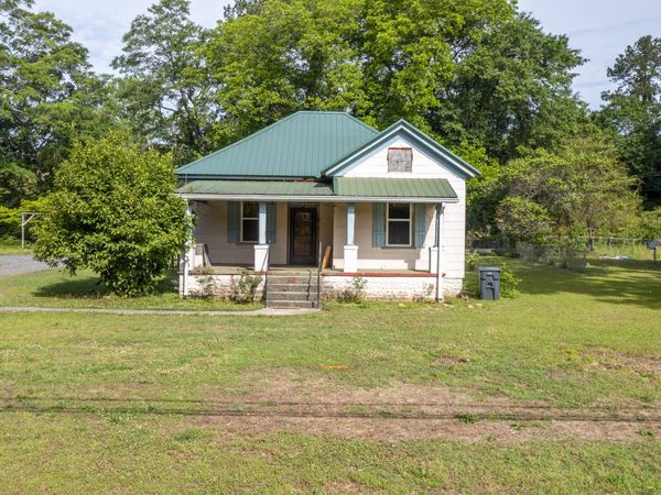 4 Johnson Avenue, Manchester, GA 31816