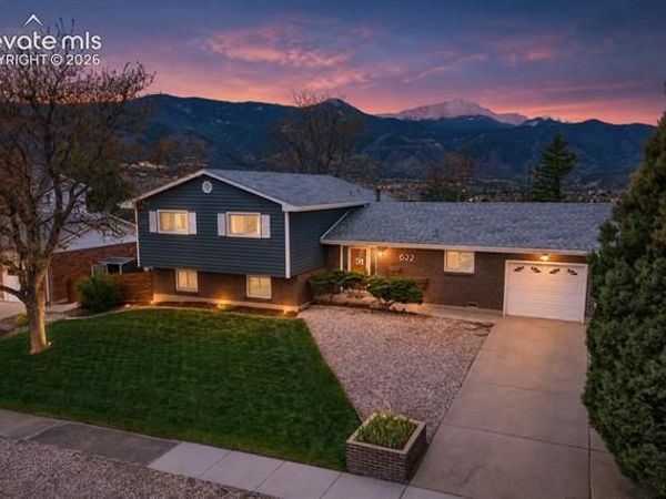 622 Pioneer Lane, Colorado Springs, CO 80904