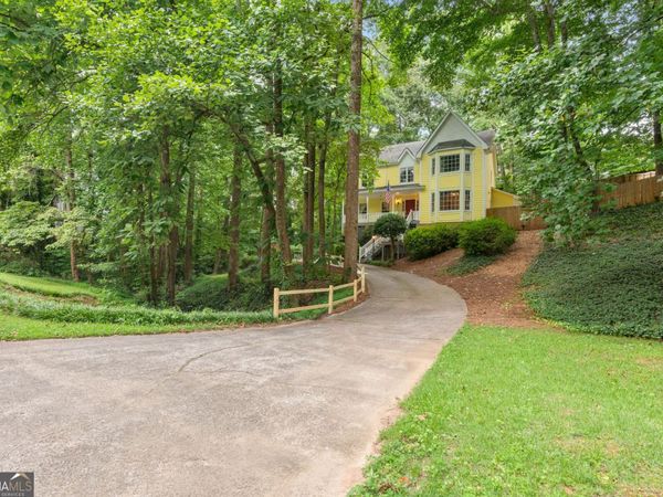 11690 Highland Colony Drive, Roswell, GA 30075