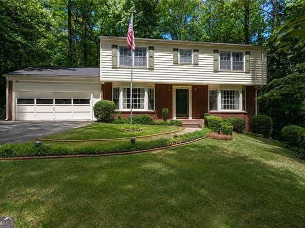 92 Brandon Ridge Drive, Sandy Springs, GA 30328