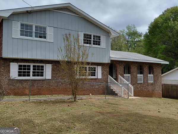 6684 Londonderry Drive, Morrow, GA 30260