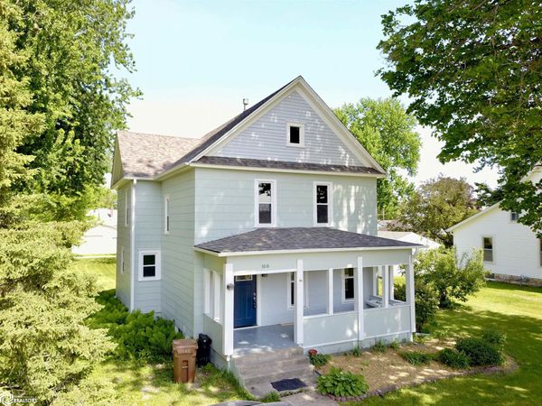 1016 Elm Street, Grinnell, IA 50112
