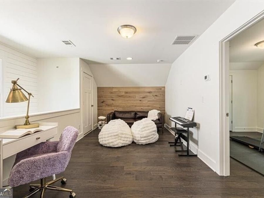 Property Image 47