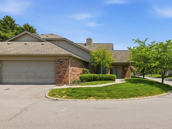 1380 Grey Oaks Dr., Columbus, OH 43230