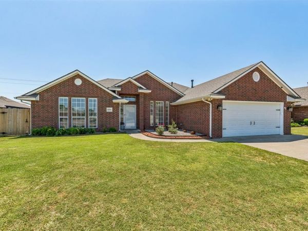 8204 NW 71st Street, Oklahoma City, OK 73132
