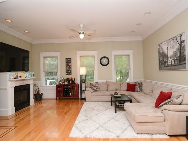 193 W 8th St, Unit 3, Boston, MA 02127