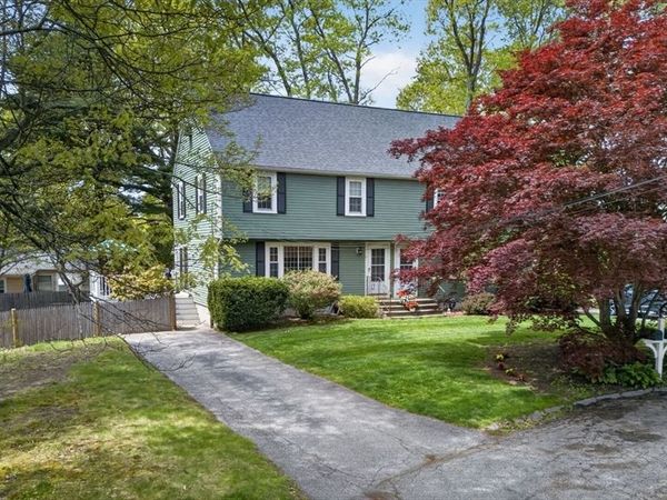 8 Amvet Dr, Unit 1, Plainville, MA 02762