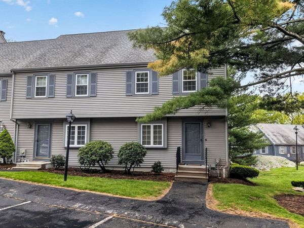 4 Oak Ridge Dr, Unit 6, Maynard, MA 01754