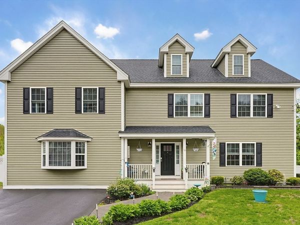 16 Poitras Ave, Tyngsborough, MA 01879