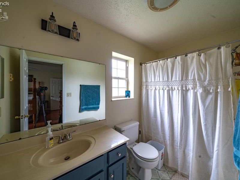 231 Highland, Bellevue, OH 44811 Photo 10