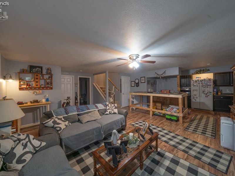 231 Highland, Bellevue, OH 44811 Photo 11