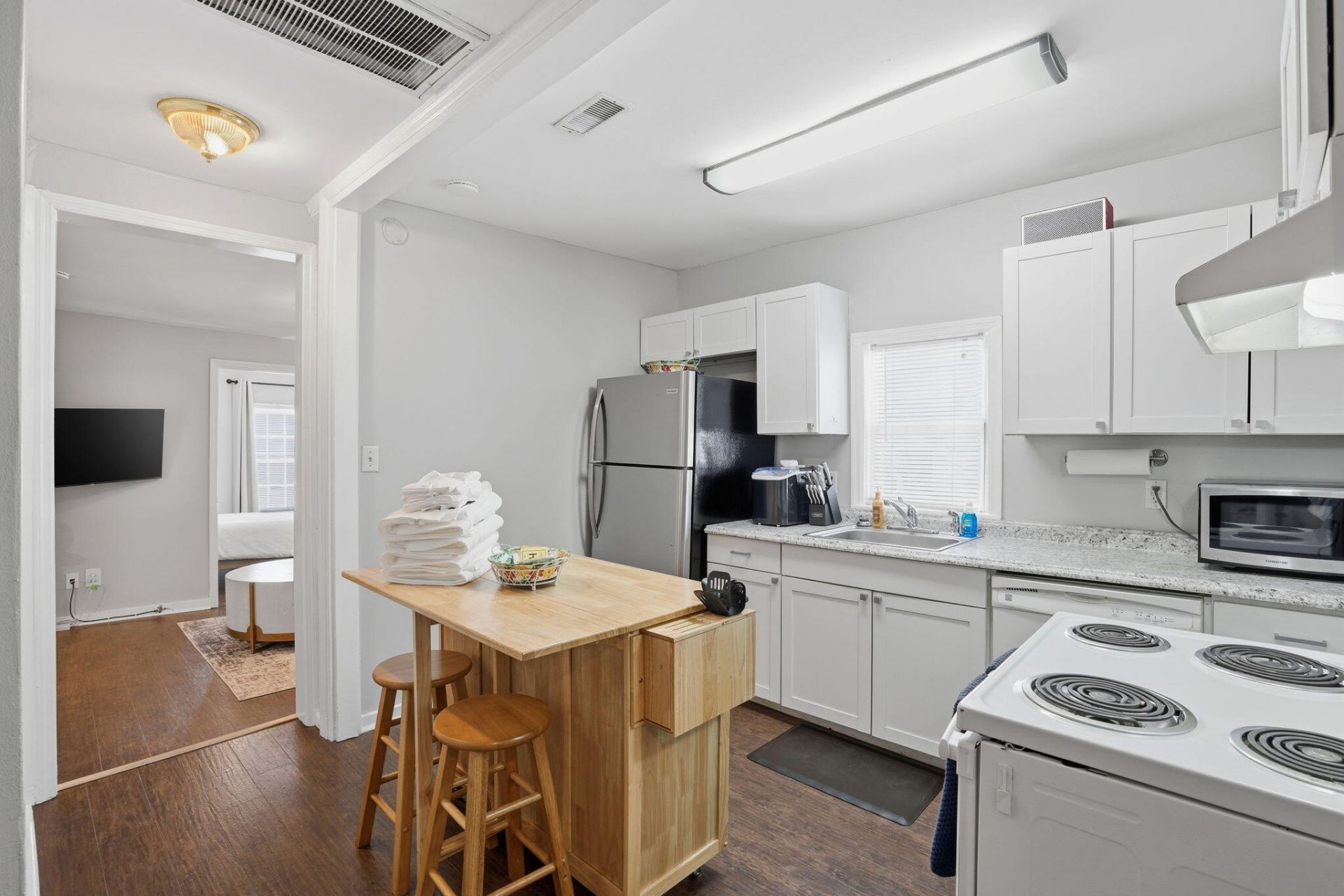105 Cooper Street Photo 10
