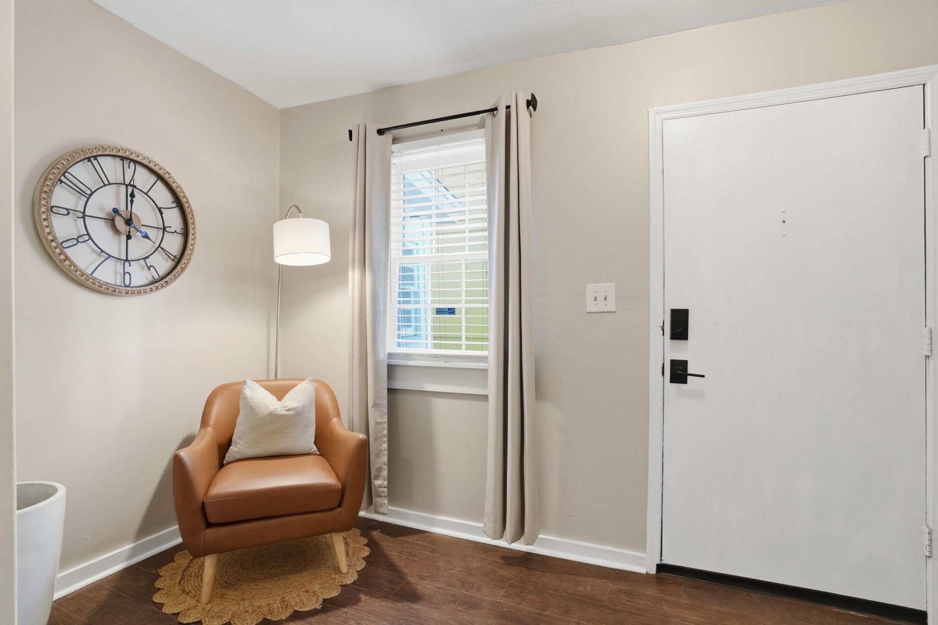 105 Cooper Street Photo 6