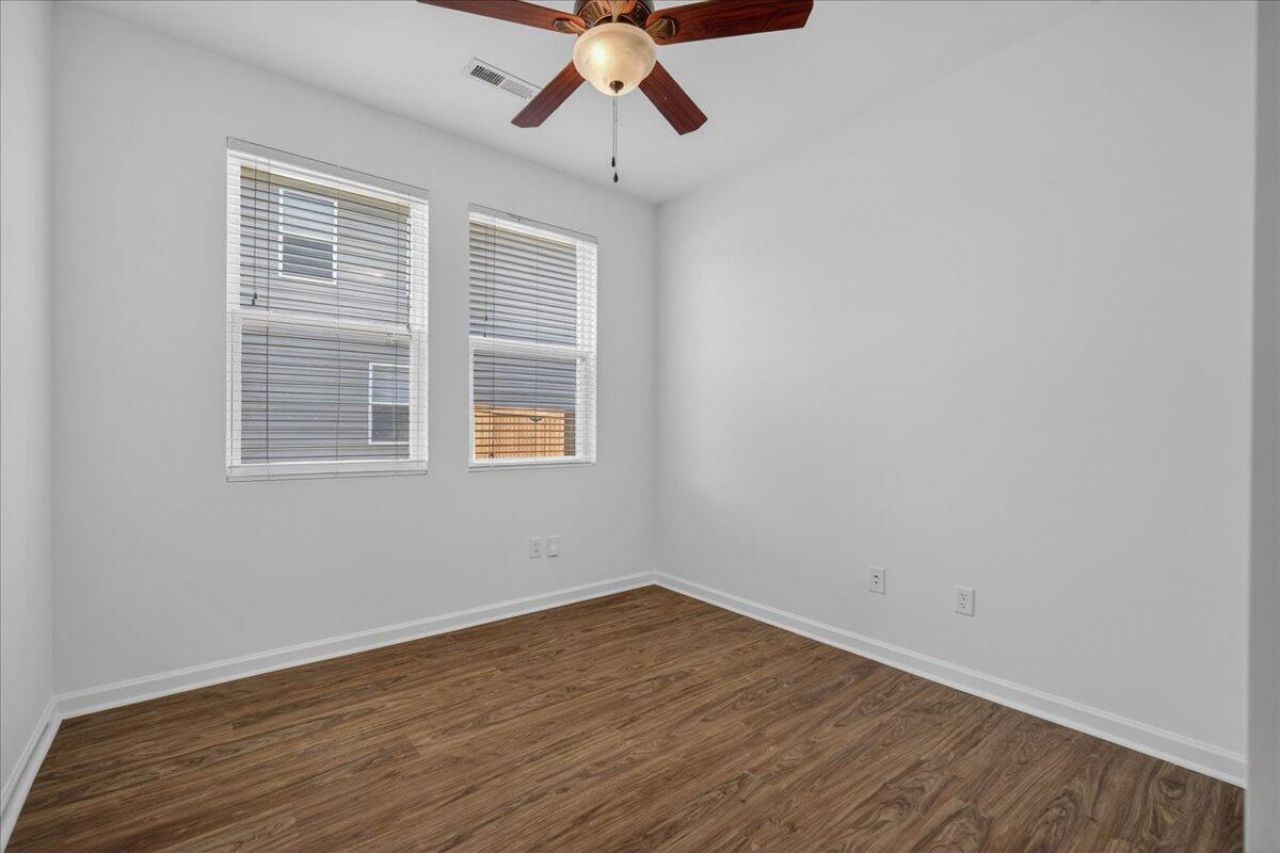 531 Flycatcher Drive Photo 29