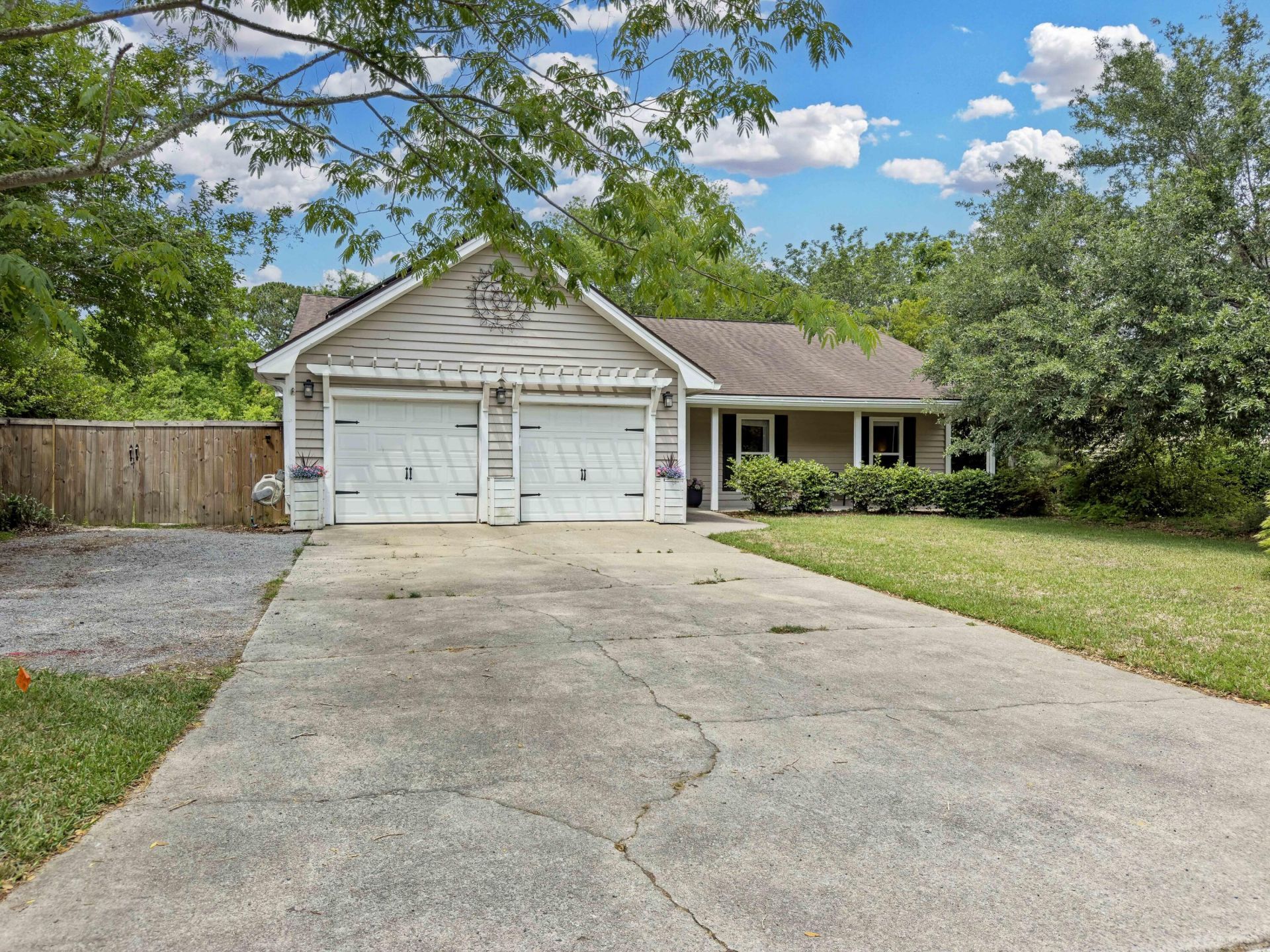 1474 Hidden Bridge Drive Photo 35